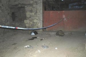 Amcaoğlunu eşiyle aşk yaşadı iddiasıyla &ouml;ld&uuml;rd&uuml;