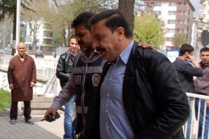 R&uuml;şvet almamış bor&ccedil; almış