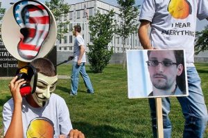Snowden sığınma talebinden vazge&ccedil;ti