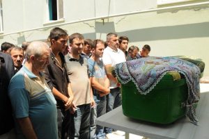 AVM'den d&uuml;şen kızla ilgili flaş gelişme