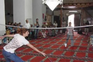 Camide badminton eğitimi