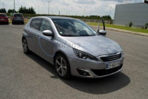 Yeni Peugeot 308 g&ouml;r&uuml;nt&uuml;lendi