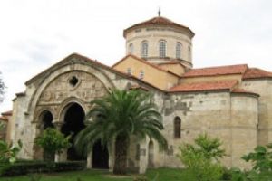 Ayasofya'ya su&ccedil; duyurusu