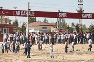 Suriyelilerin giriş-&ccedil;ıkışları devam ediyor