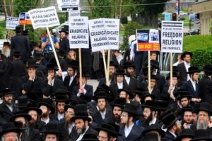 Ortodoks Yahudiler İsrail'i protesto etti