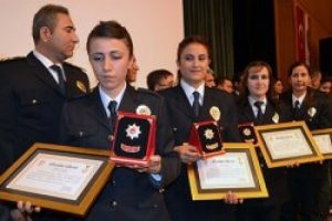 Terfi t&ouml;reninde istihbarat birimi dubl&ouml;r kullandı