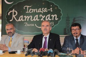 'G&uuml;l&uuml;mseten Kart' ihtiya&ccedil; sahiplerinin y&uuml;z&uuml;n&uuml; g&uuml;ld&uuml;recek