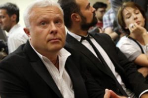 Canlı yayında yumruğa verilen ceza
