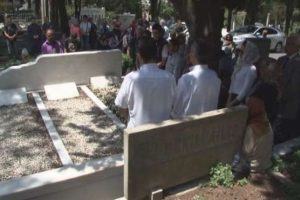 Kemal Sunal mezarı başında anıldı