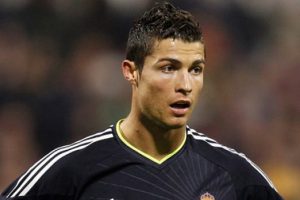 Ronaldo İspanya'da kalıyor!