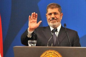 Mursi 'T&uuml;rkiye veya Katar'a git' teklifini reddetti