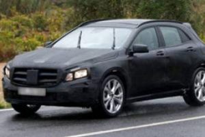 Mercedes GLA sahneye &ccedil;ıkmaya hazırlanıyor