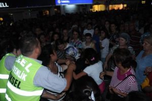 Alişan konserinde kavga