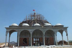 CHP'li başkan cami yaptırıyor