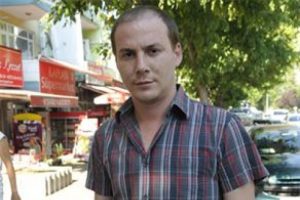 Polise hakaret etti işinden oldu