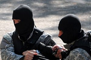 Sahte kredi kartı &ccedil;etesi &ccedil;&ouml;kertildi