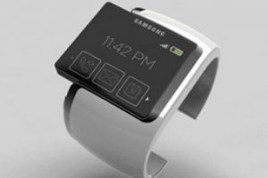Samsung'un akıllı saati ''Gear'' geliyor!
