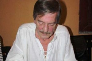 &Uuml;nl&uuml; oyuncuya hayran sitemi