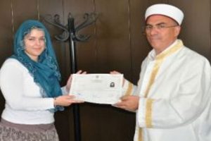 Tatile geldi M&uuml;sl&uuml;man oldu