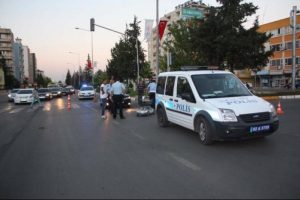 Aşırı hız kaza getirdi