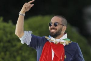 Arda'dan s&uuml;rpriz atak