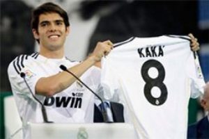 Kaka'ya 30 takım talip!