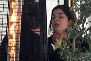 Eşini boğazlayan Charles Saatchi boşanıyor