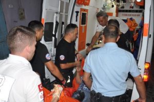 &Ccedil;ocuk kavgasında kan aktı