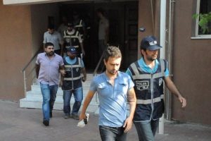 Ka&ccedil;ak sigaraları &ouml;yle bir yerde gizlemişler ki!