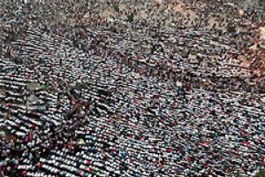 Tahrir'de orduya destek mitingi