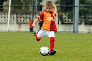 Bursalı 7 yaşındaki yıldız Galatasaray'da!