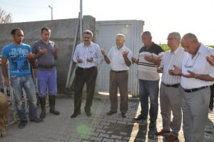 &Ouml;l&uuml;mden d&ouml;nen 4 iş&ccedil;i i&ccedil;in kurban kesildi