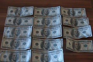 Polisten sahte ABD doları operasyonu