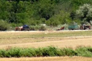 Polisten ka&ccedil;ak&ccedil;ılara b&uuml;y&uuml;k darbe