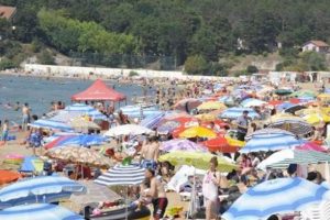 Sahiller dolup taştı