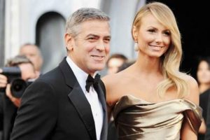 George Clooney bekarlık g&uuml;nlerine geri d&ouml;nd&uuml;