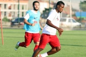 Eskişehirspor 2 eksikle &ccedil;alıştı