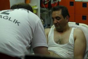 Para vermeyince bı&ccedil;aklandı