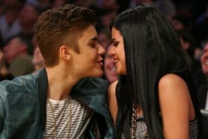 Justin eski aşkına d&ouml;nd&uuml;