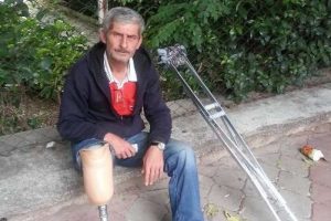 Ramazan'ı sokaklarda ge&ccedil;iriyor