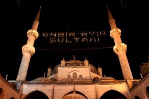 Yıkanmak orucu bozar mı?