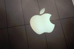 Apple'a b&uuml;y&uuml;k şok