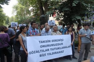 Gezi g&ouml;zaltılarına protesto