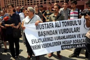 Polis m&uuml;dahalesinde yaralanan gen&ccedil; yoğun bakımda