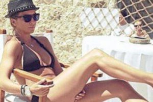 Ivana poz vermeden duramıyor!