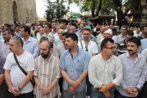 Mısır'da hayatını kaybedenler i&ccedil;in gıyabi cenaze namazı