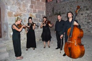 Ayvalık'ta festival coşkusu