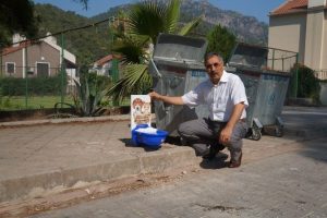 Sokak hayvanları i&ccedil;in suluk