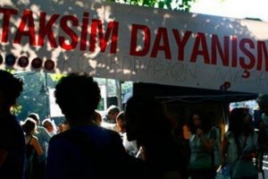 Dayanışma'ya bir g&uuml;n daha g&ouml;zaltı
