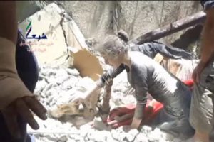 Bombardıman enkazından inanılmaz kurtuluş